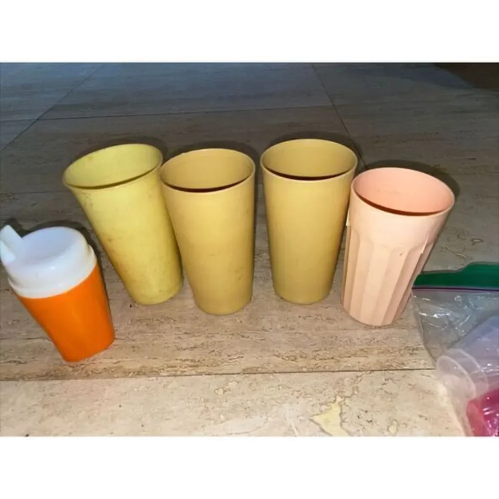 Vintage Yellow TUPPERWARE 4 Canisters (no Lid) 3 Cups,‎ 1 Sippy Cup 5 Sauce Jars